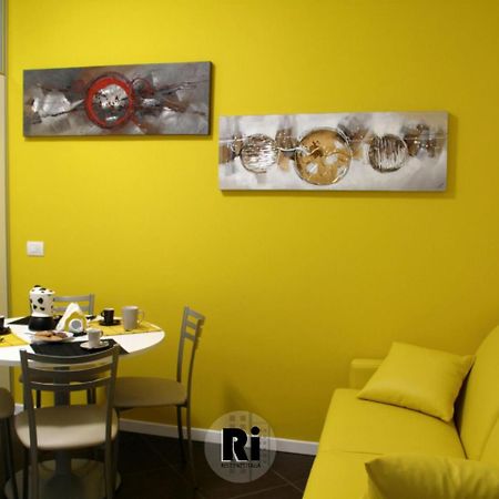 Residenze Italia Aparthotel Sesto San Giovanni Bagian luar foto