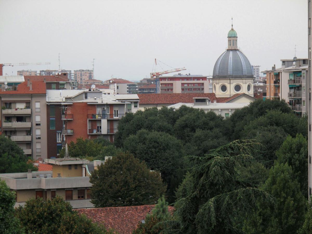 Residenze Italia Aparthotel Sesto San Giovanni Bagian luar foto
