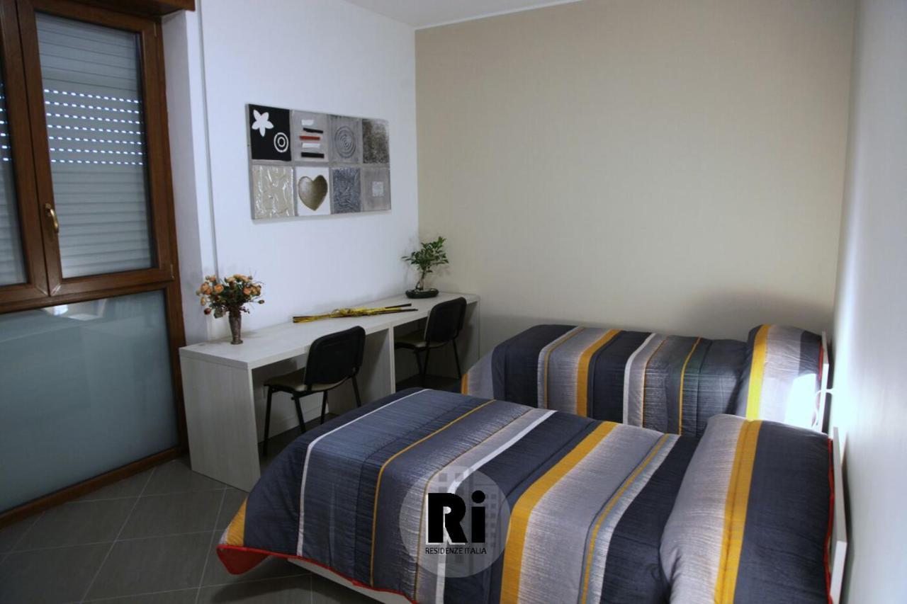 Residenze Italia Aparthotel Sesto San Giovanni Bagian luar foto