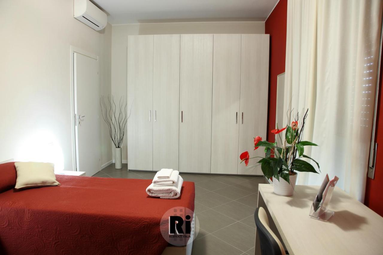Residenze Italia Aparthotel Sesto San Giovanni Bagian luar foto